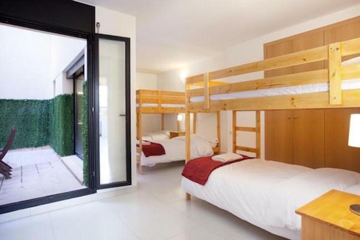 Spacious For Families Near Park Guell * Barcelone