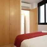 Spacious apartment for families near Park Guell