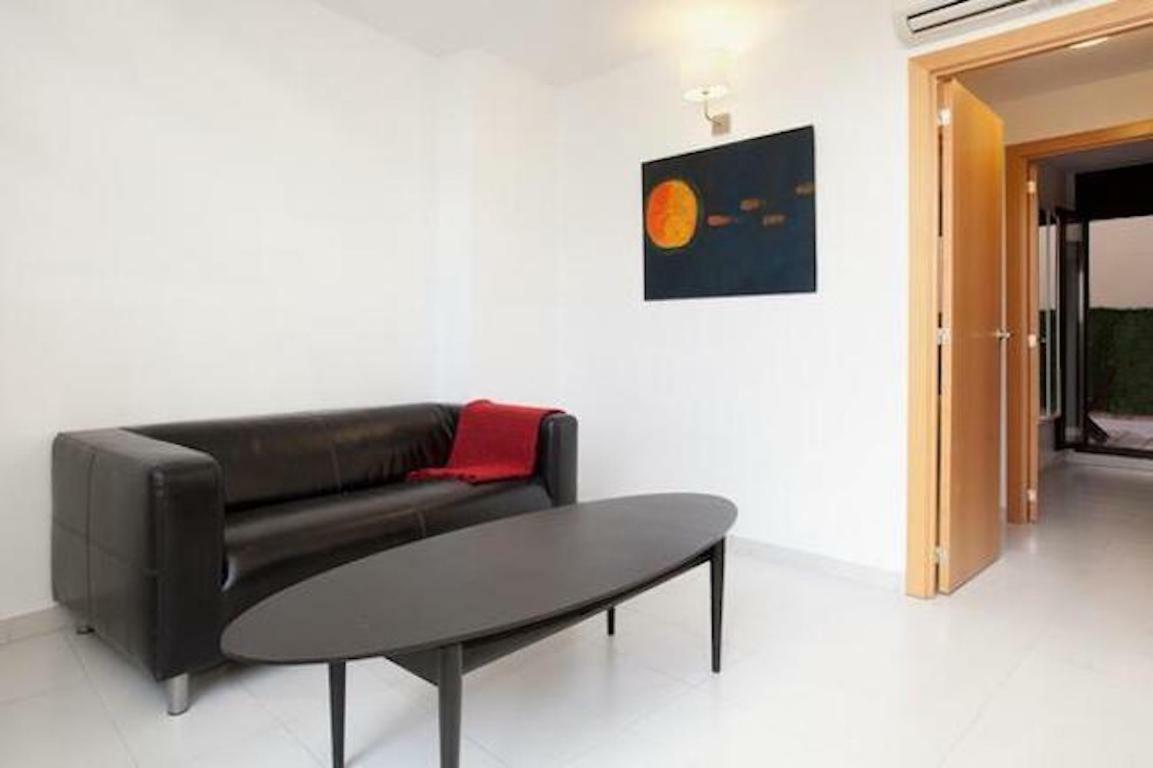 Spacious For Families Near Park Guell Apartamento
